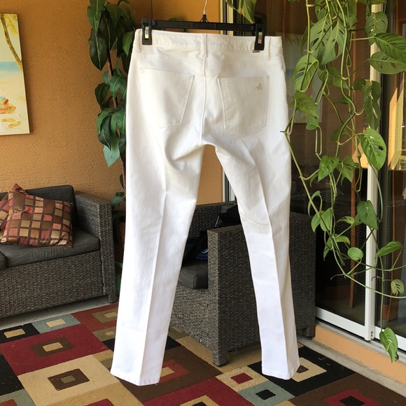 DL1961 Premium white jean - Picture 5 of 11